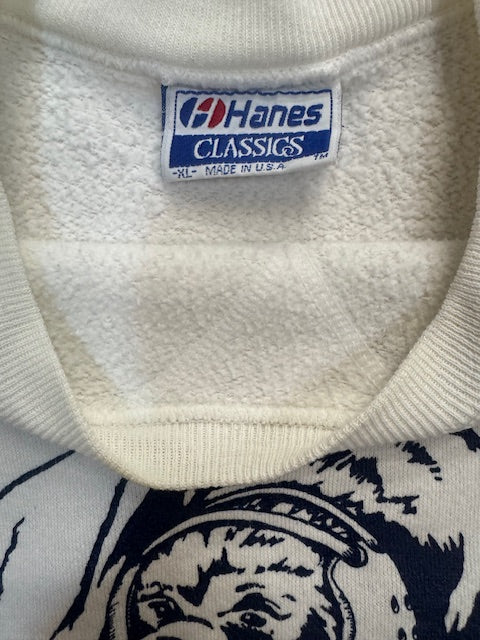 90s college crewneck